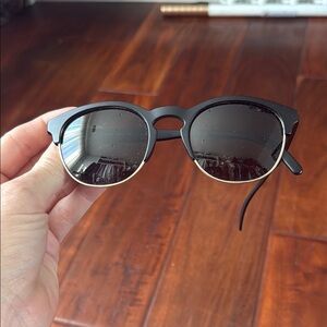 Stylish Black Sunglasses